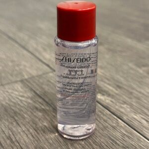 Sheseido  Treatment Softener 30ml
